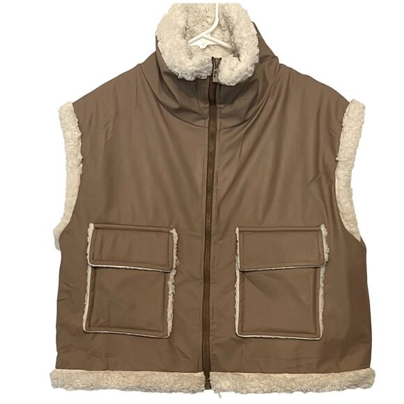 Boohoo Vest Womens Size 10 Tan Faux Leather Sherpa Lined Pockets Full Zip NWT - Picture 1 of 8